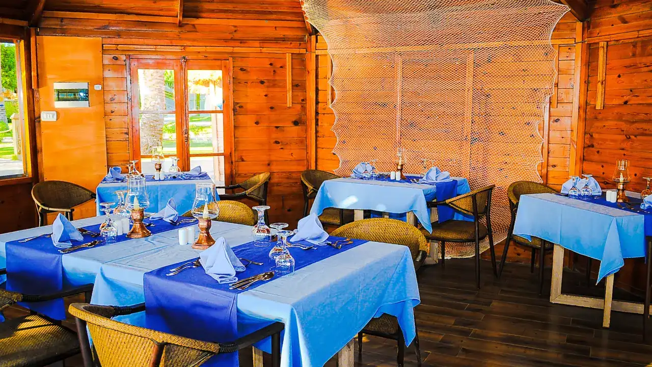 الفندق دهب لاجون كلوب & ريزورت - دهب